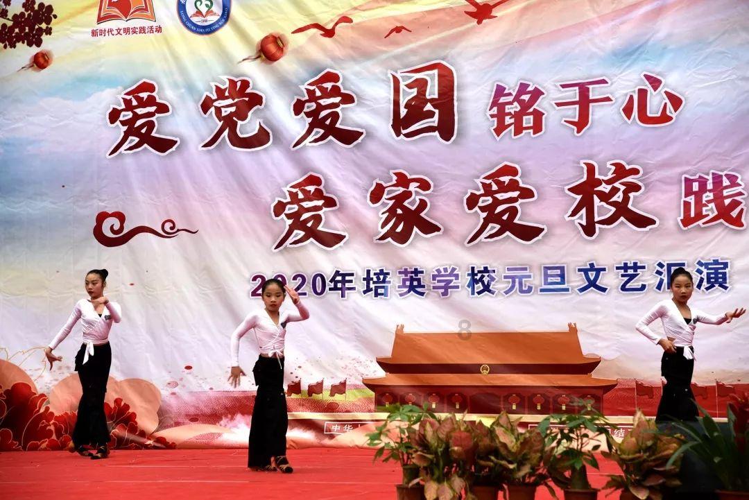 近日 山西太原。“你结婚我随礼，我结婚你不理”，女子霸气向研究生同学讨回500元结婚份子钱